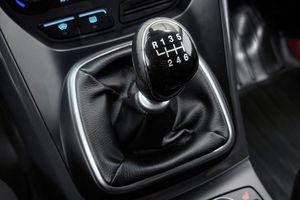 Ford Kuga bild 24
