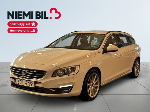 Volvo V60 D5 Twin Engine AWD Momentum Drag/MoK/S&V/Psens/Rattvärm - 2018