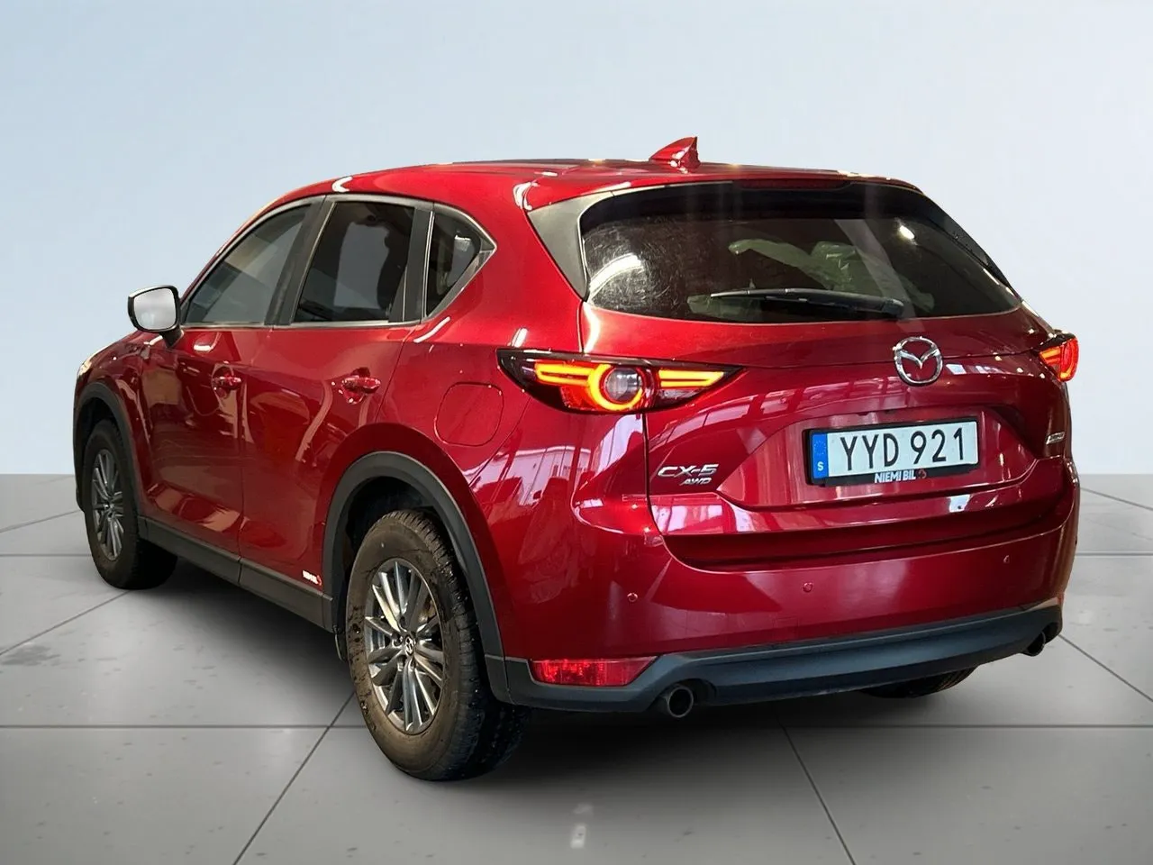 Vehicle image 4