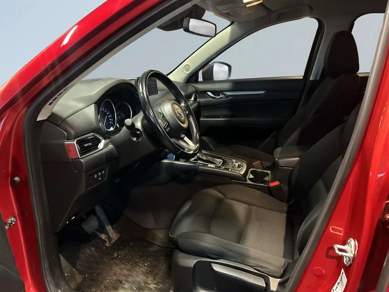 Vehicle image 6