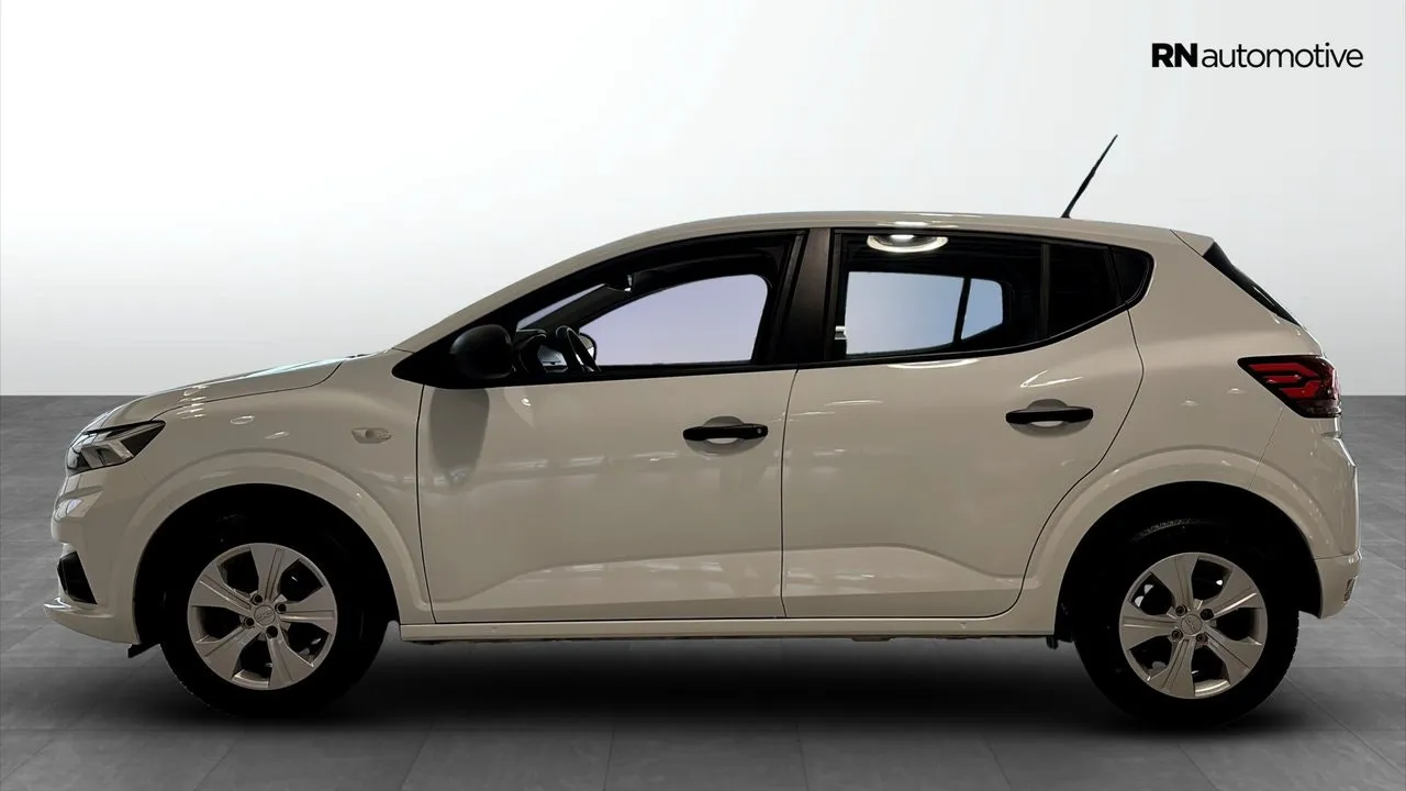 Vehicle image 7