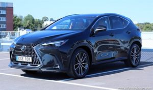 Lexus NX bild 17