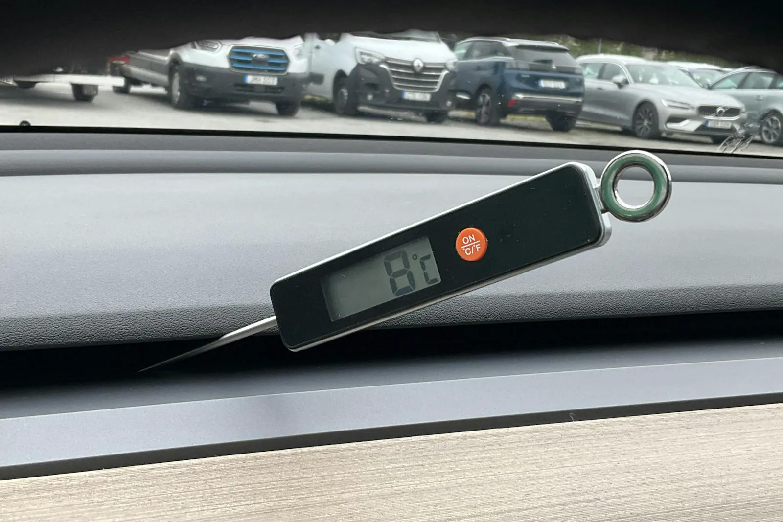 Vehicle image 24