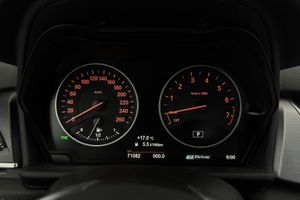 BMW 225 bild 10