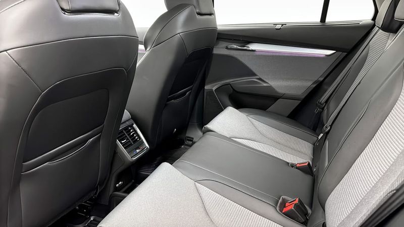 Skoda Enyaq bild 11