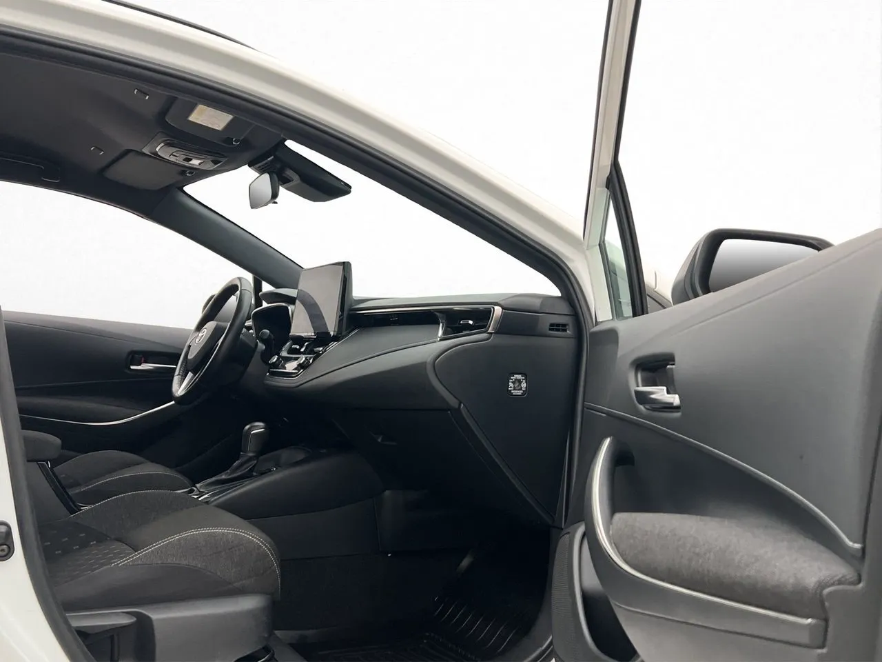 Vehicle image 23
