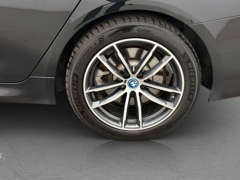 BMW 530 bild 32