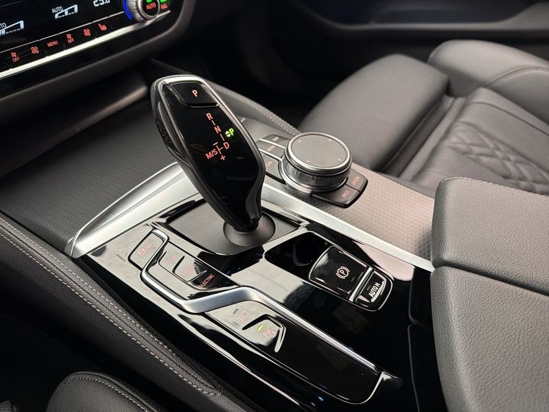 BMW 530 bild 24
