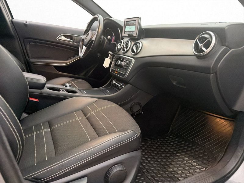 Mercedes GLA200 bild 20