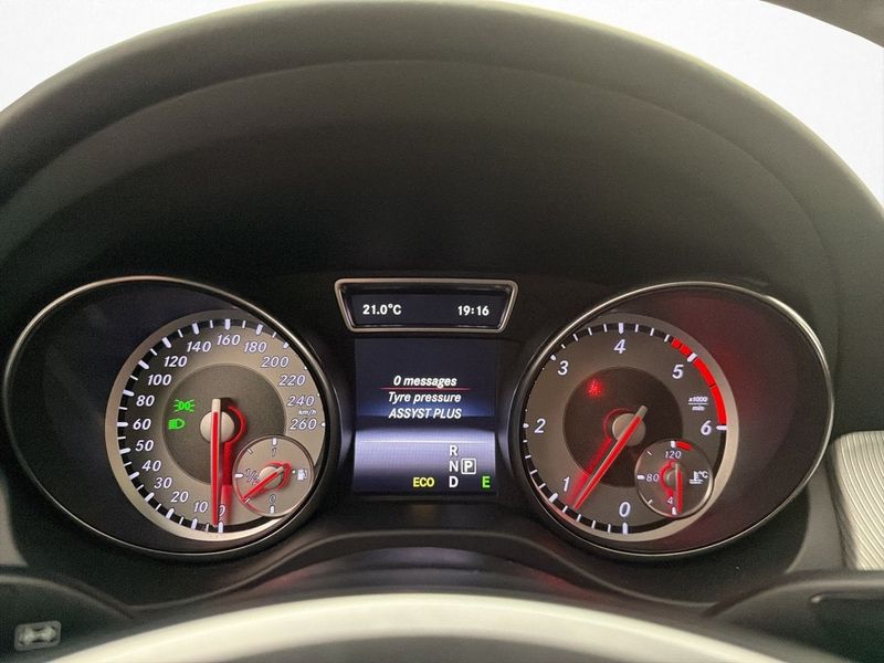 Mercedes GLA200 bild 14