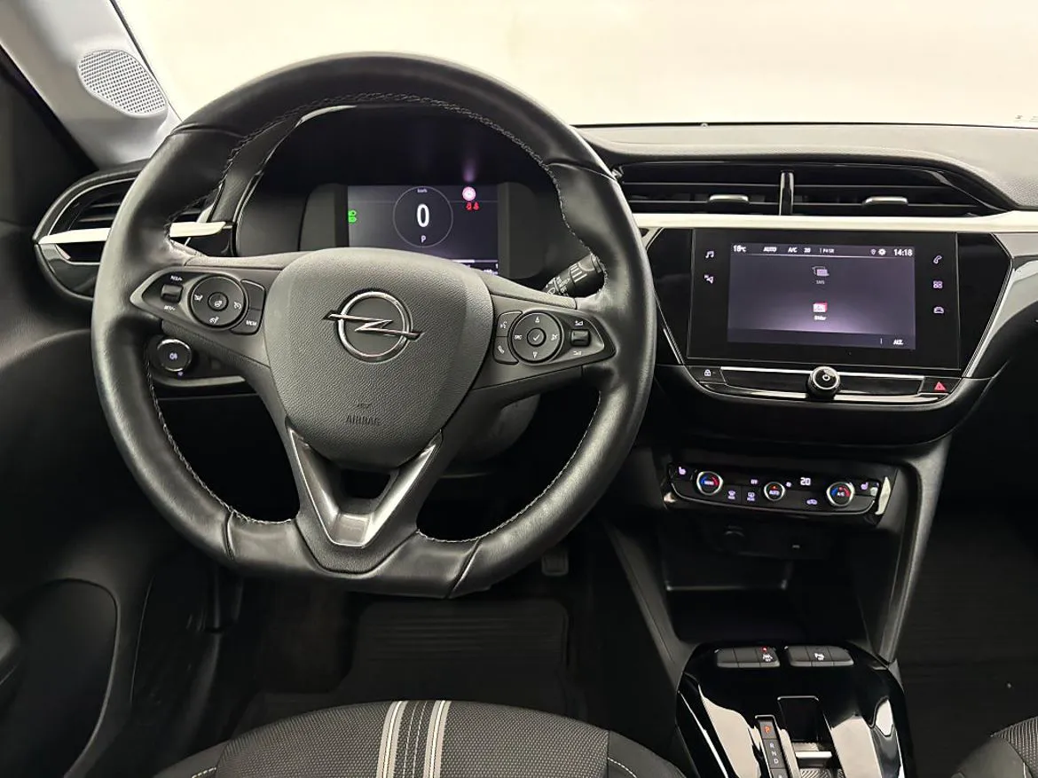 Vehicle image 14