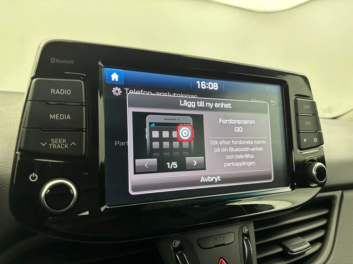 Vehicle image 20