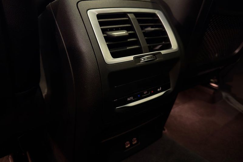 BMW iX3 bild 29