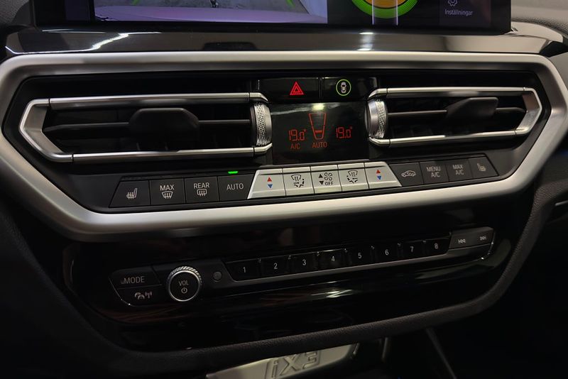 BMW iX3 bild 24