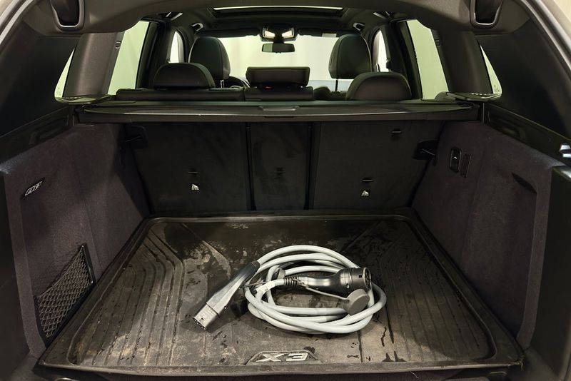 BMW iX3 bild 30