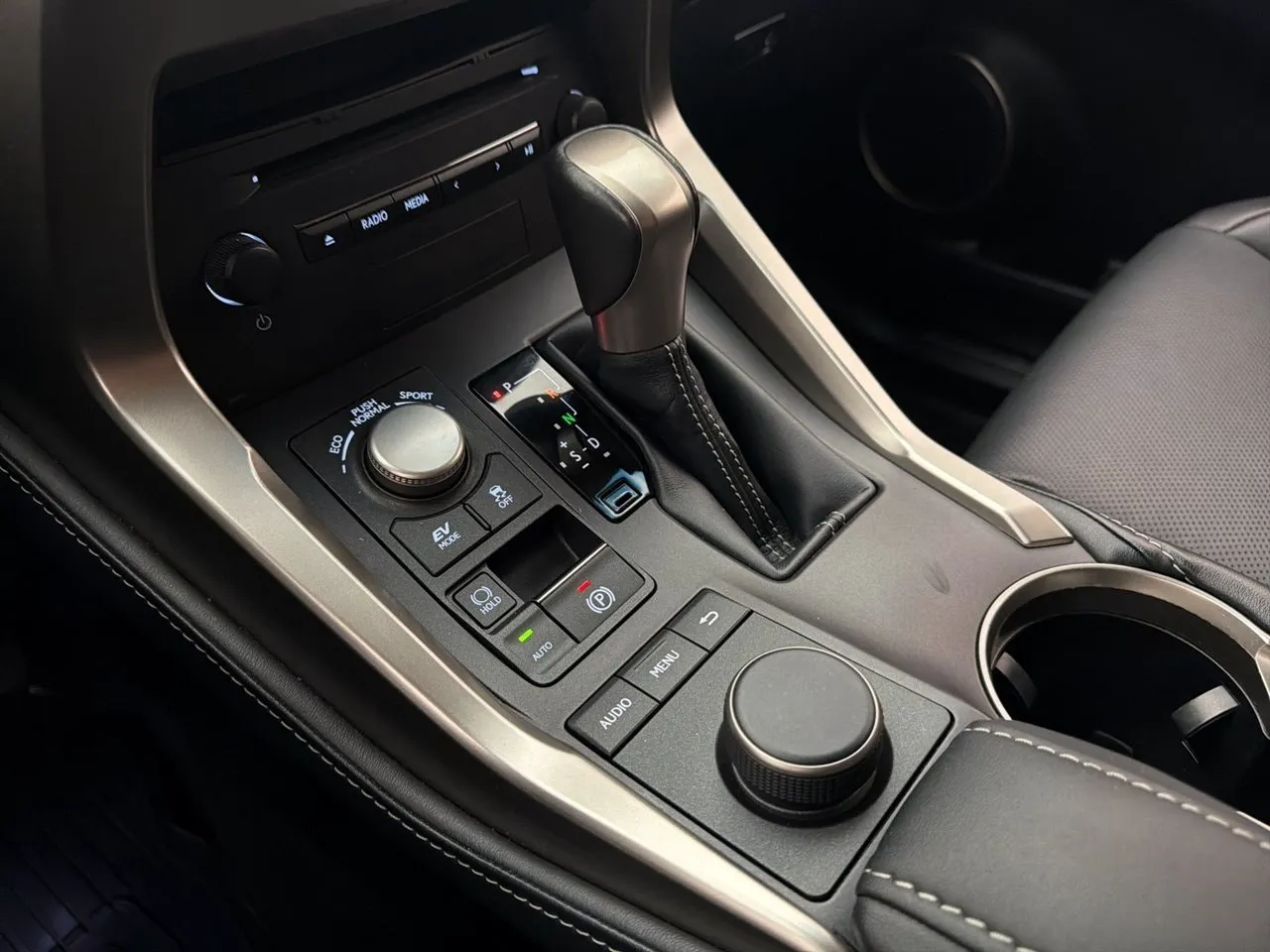 Vehicle image 22