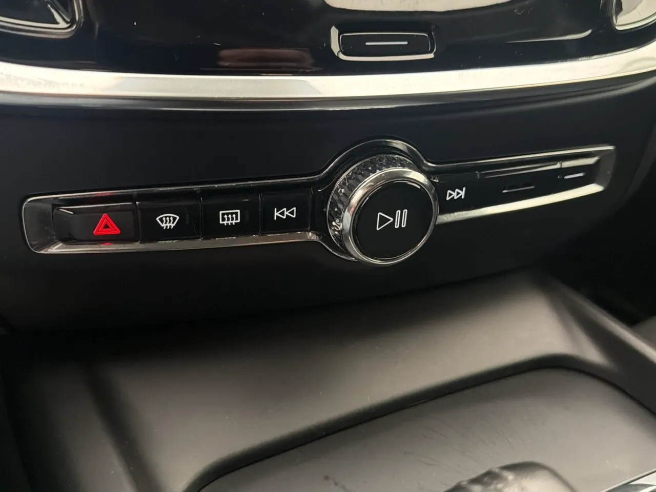 Vehicle image 29