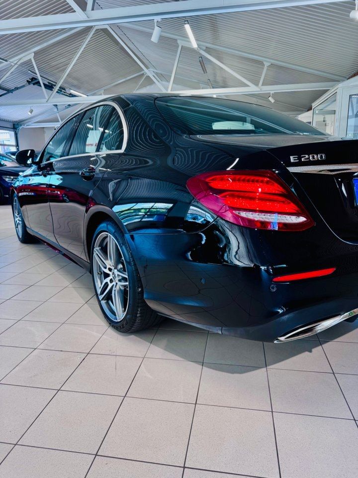 Mercedes E200 bild 2