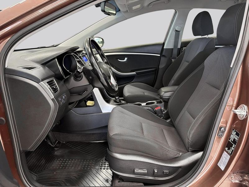 Hyundai i30 bild 7