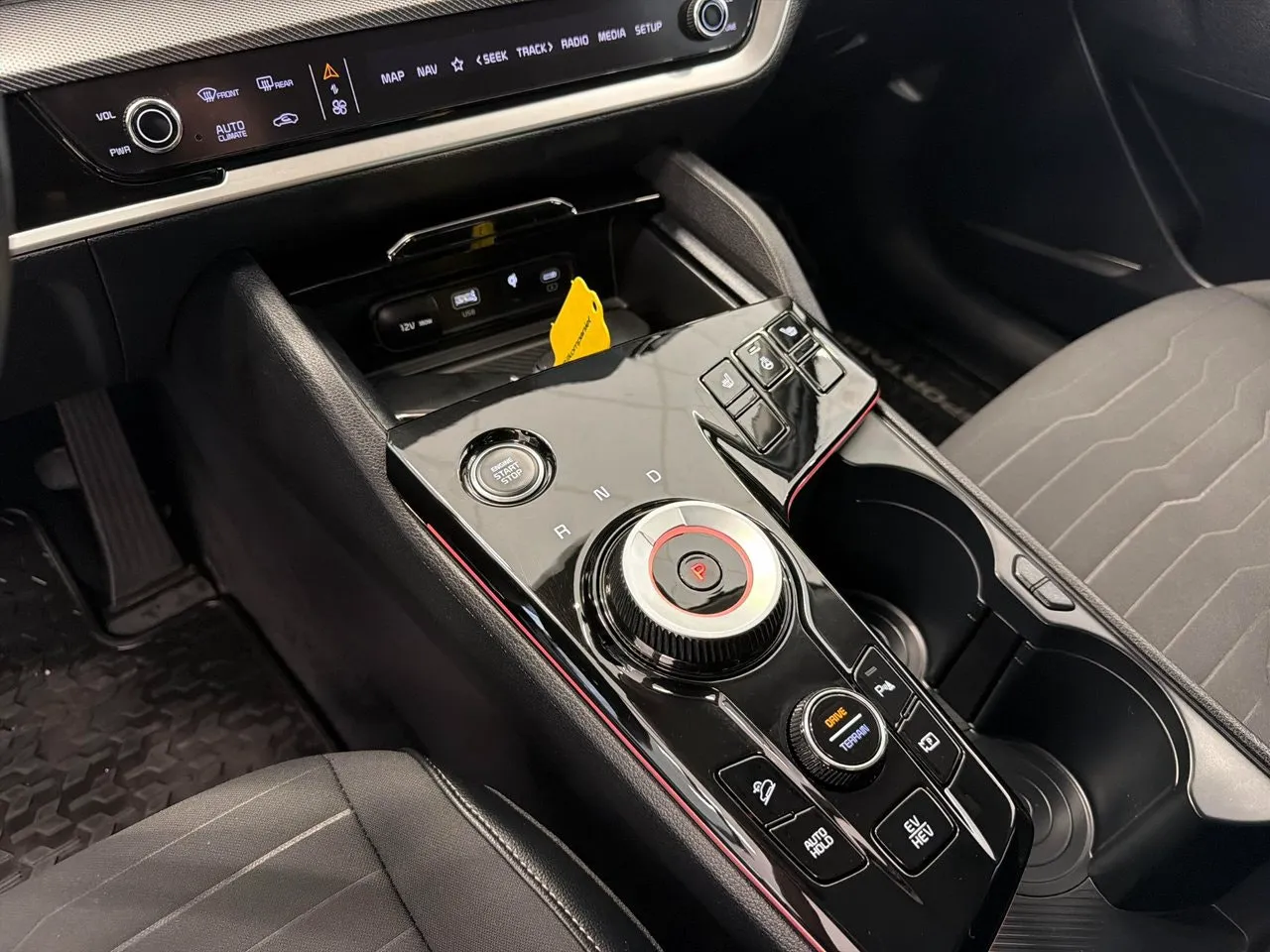Vehicle image 14