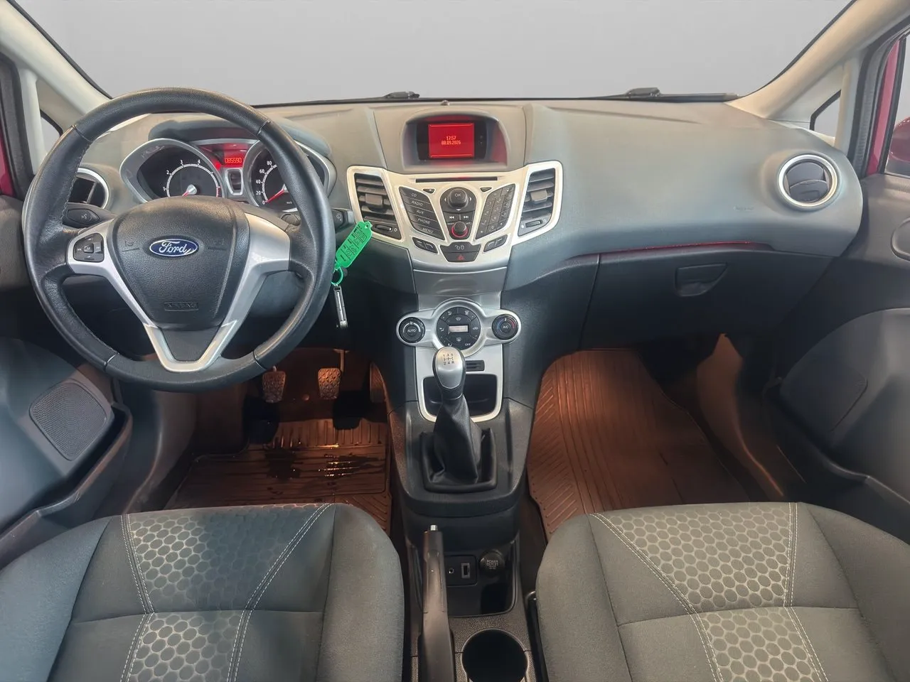 Vehicle image 10
