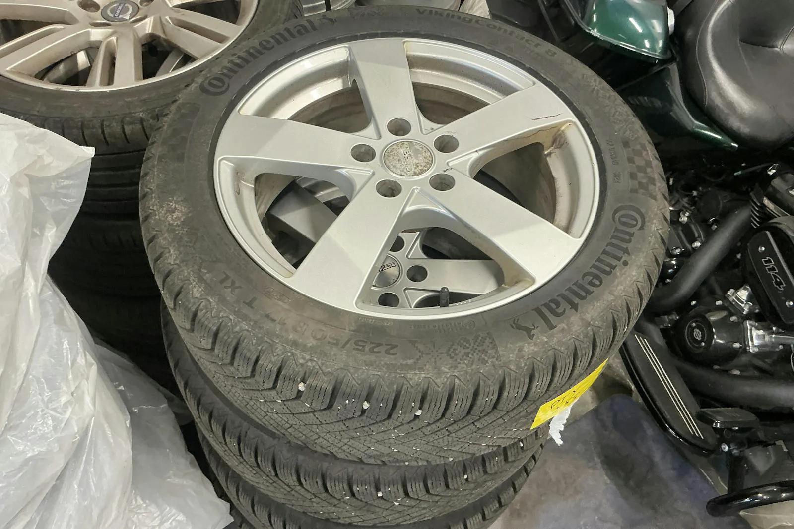 Vehicle image 11