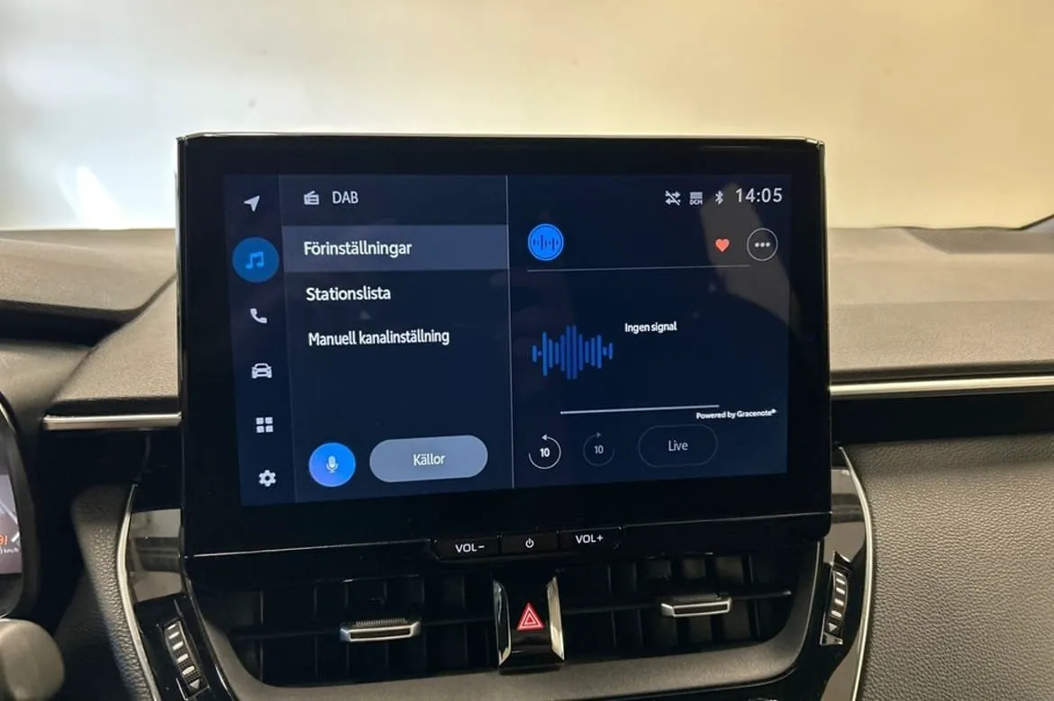 Vehicle image 10