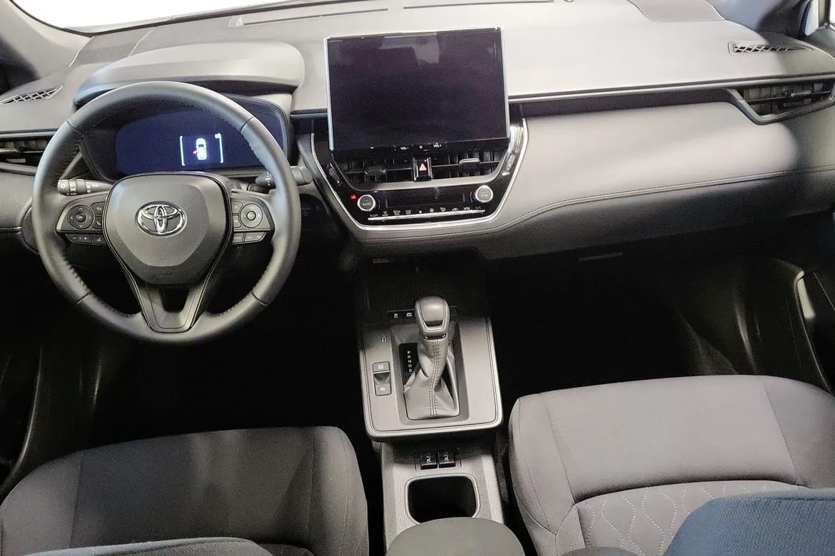 Vehicle image 8