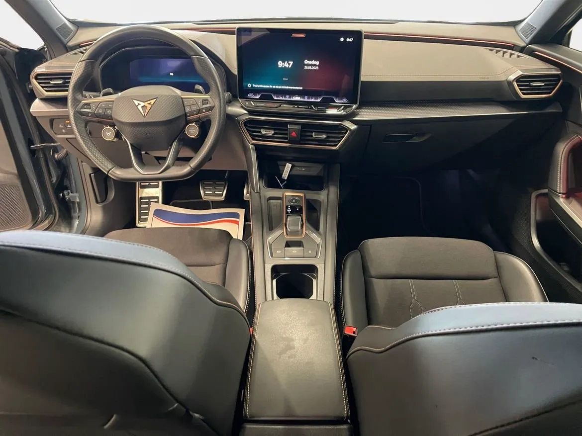 Vehicle image 9
