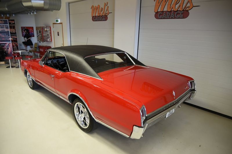 Oldsmobile Cutlass bild 10