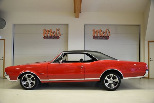 Oldsmobile Cutlass 4-4-2 Holiday coupe supreme V8 455 TH 400 aut bra skick - 1967