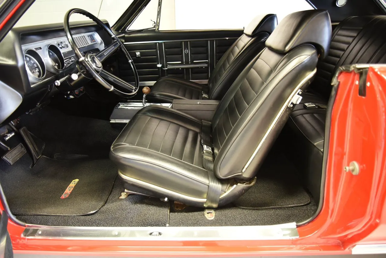 Vehicle image 21