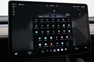 Tesla Model Y bild 18