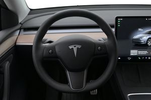 Tesla Model Y bild 7