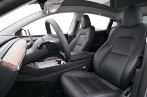 Tesla Model Y bild 9