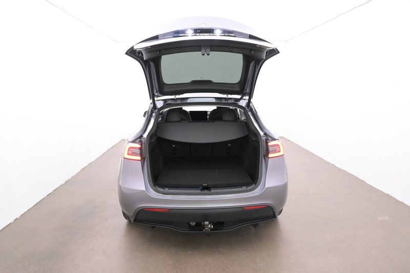 Tesla Model Y bild 22