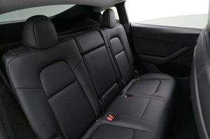 Tesla Model Y bild 21