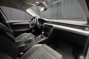 Volkswagen Passat bild 13