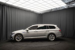 Volkswagen Passat bild 10
