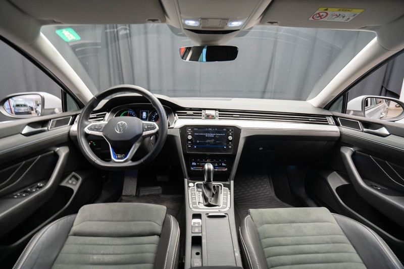 Volkswagen Passat bild 15
