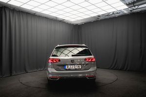 Volkswagen Passat bild 8
