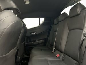 Toyota C-HR bild 18