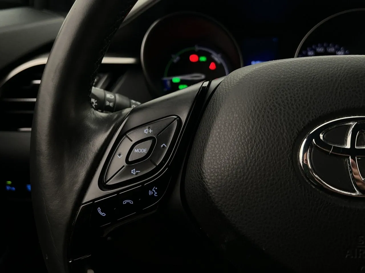 Vehicle image 20