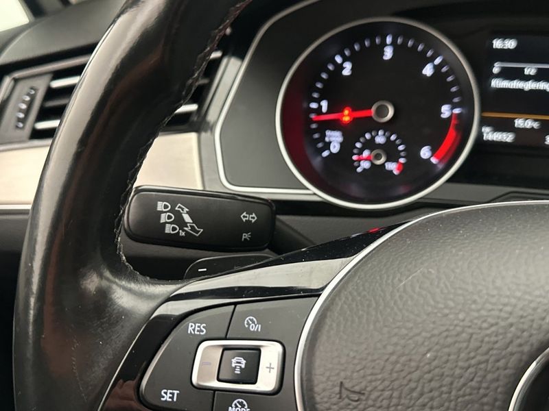 Volkswagen Passat bild 26