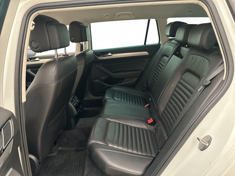 Volkswagen Passat bild 15