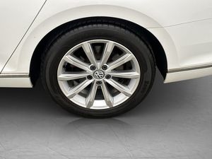 Volkswagen Passat bild 32