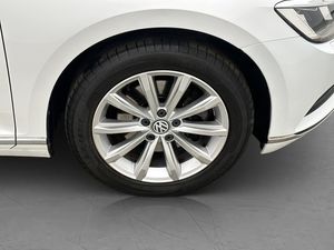 Volkswagen Passat bild 34