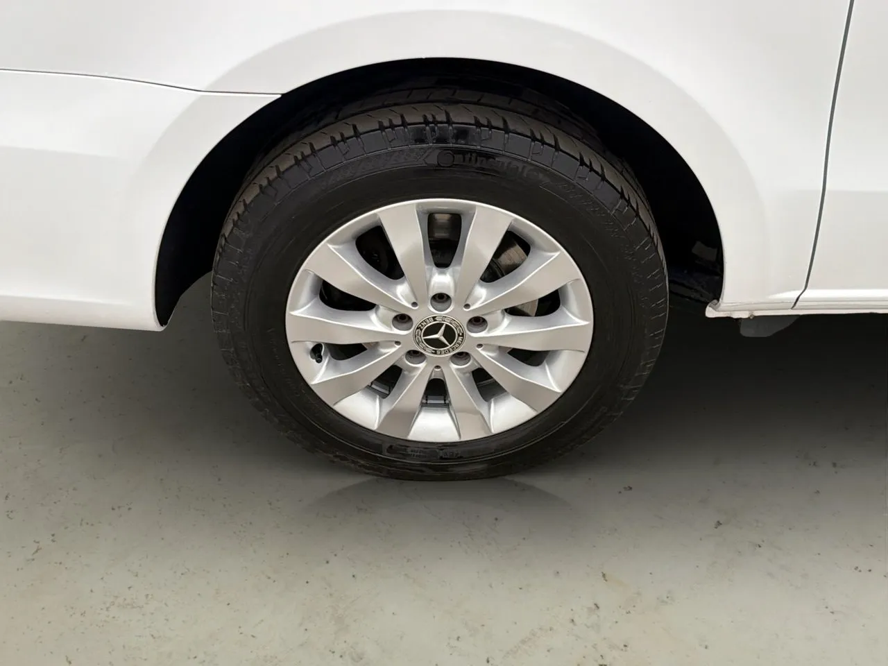 Vehicle image 31