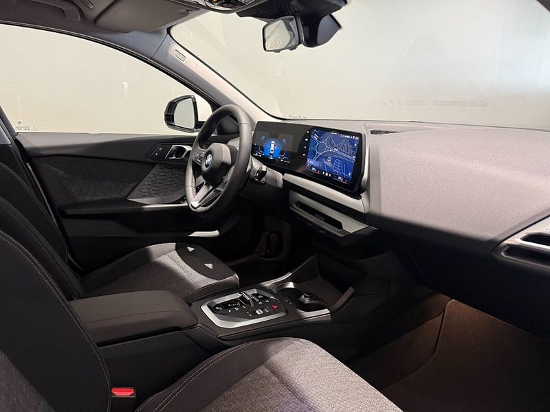 BMW 120 bild 9