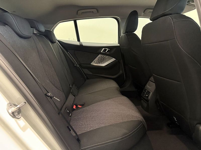 BMW 120 bild 7